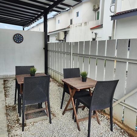Prima Guest House - Puncak Alam Homestay Mus-Lim Friendly Bandar Puncak Alam Екстериор снимка